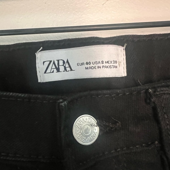 ZARA Black High Rise Wide Leg Raw Hem Jeans - Picture 3 of 3